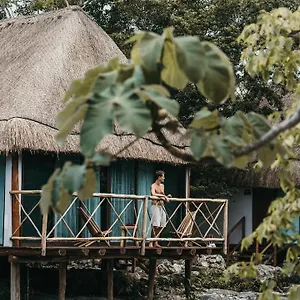 מלון Zamna Eco-lodge 